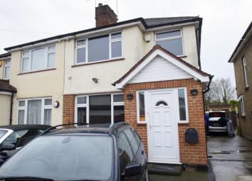 Semi-detached house To Rent in Hayes
