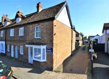 3 Bedroom End terrace house for sale