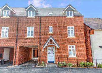 Link-detached house For Sale in Stoke-on-Trent