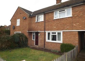 Terraced house For Sale in Farnham