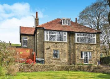 Bungalow For Sale in Rossendale
