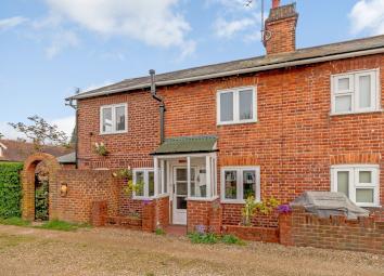 Semi-detached house For Sale in Chertsey