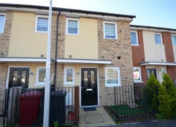 Terraced house For Sale in Reading