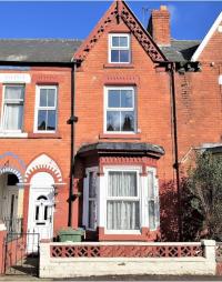 Terraced house For Sale in Bridlington