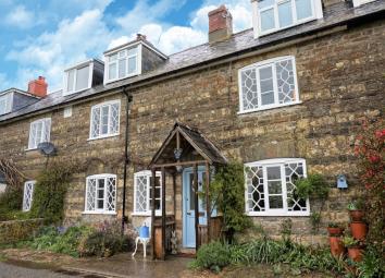 Terraced house For Sale in Sherborne