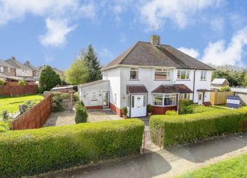 Semi-detached house For Sale in Kettering