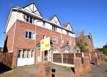 Town house For Sale in Wallasey