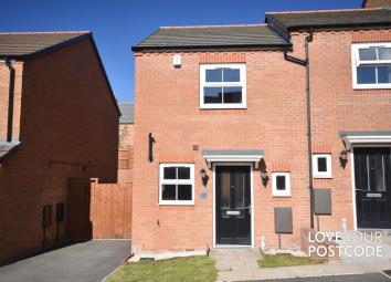 Semi-detached house To Rent in Dudley