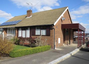 Semi-detached bungalow For Sale in Pudsey