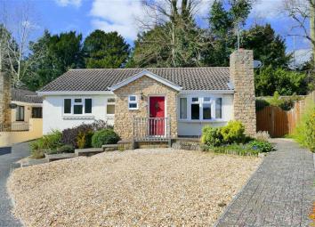 Detached bungalow For Sale in Calne