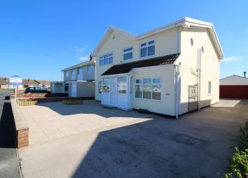 Detached house For Sale in Fleetwood