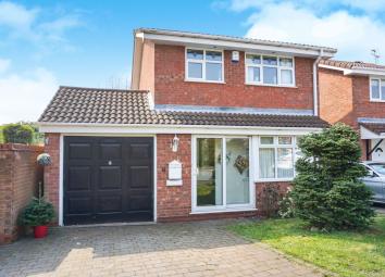 Detached house For Sale in Cannock