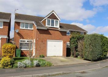 Detached house To Rent in Swindon