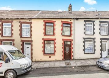 Terraced house For Sale in Tonypandy