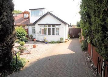 Semi-detached bungalow For Sale in Liverpool
