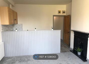 Semi-detached house To Rent in Burton-on-Trent