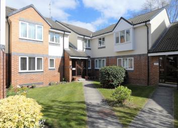 Maisonette For Sale in Leeds