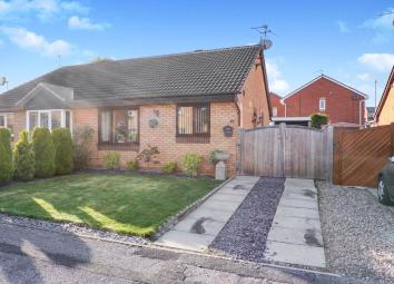 Bungalow For Sale in Wakefield