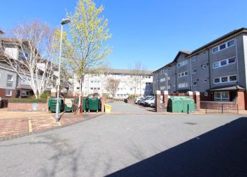 Terraced house To Rent in Rochdale