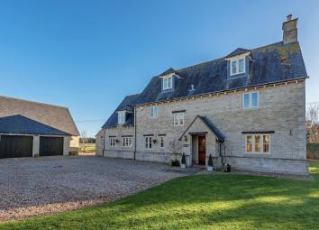 6 Bedroom Detached house for sale