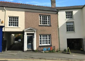 Flat For Sale in Ruthin