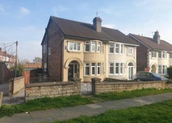 Semi-detached house To Rent in Wirral