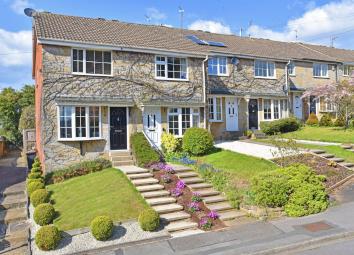 End terrace house For Sale in Harrogate