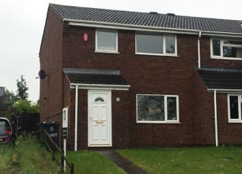 Semi-detached house To Rent in Leicester