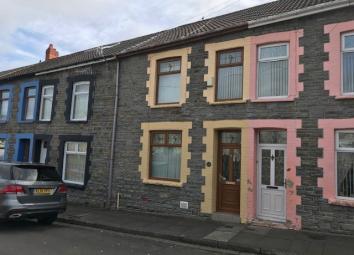 Terraced house For Sale in Aberdare