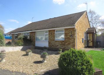 Semi-detached bungalow For Sale in Leicester