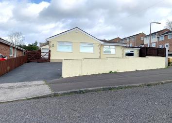 Detached bungalow For Sale in Swansea