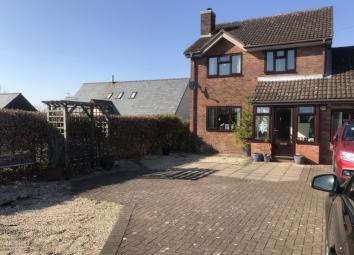 4 Bedroom Terraced house to rent