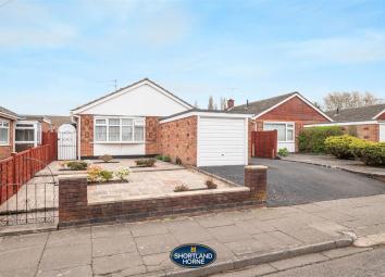 Detached bungalow For Sale in Coventry