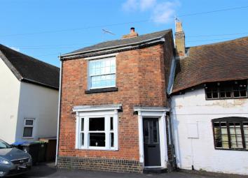 Cottage For Sale in Rugby