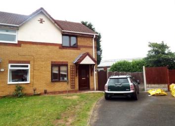 Semi-detached house To Rent in Tipton