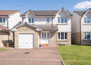 Detached house For Sale in Stirling