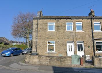 Terraced house For Sale in Holmfirth