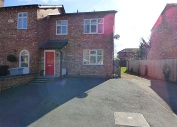 Semi-detached house To Rent in Wilmslow