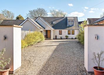 Detached house For Sale in Driffield