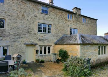 Cottage To Rent in Cirencester