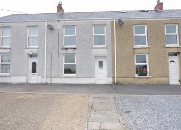 Terraced house For Sale in Ammanford