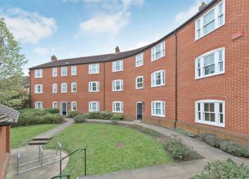 Flat For Sale in Canterbury