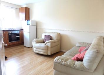 Flat To Rent in Hayes