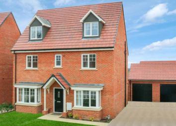 Detached house For Sale in Maidenhead