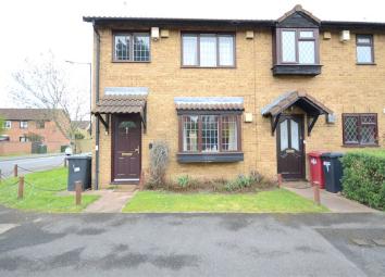 Semi-detached house For Sale in Slough