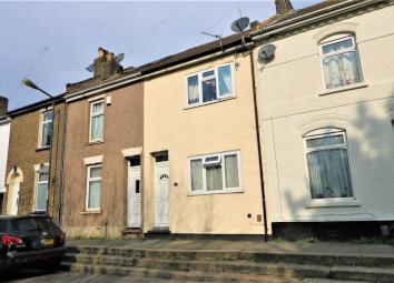 Terraced house For Sale in Rochester