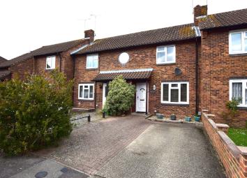 Terraced house For Sale in Farnborough