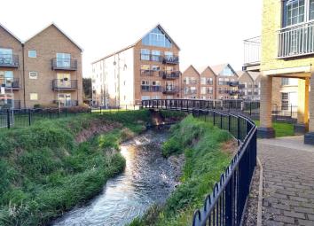 Maisonette For Sale in Dartford
