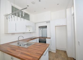 Flat To Rent in Sittingbourne