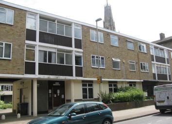 Flat For Sale in Gloucester